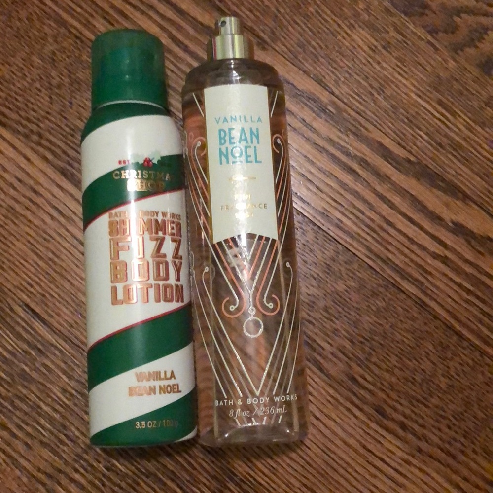 Vanilla bean Noel bath and body works set.